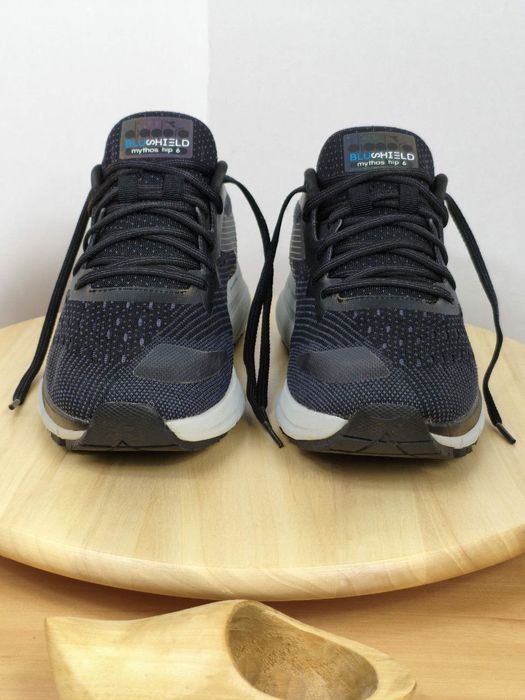 Buty r. 40,5 Diadora Mythos Blushield Hip 6 uniseks do biegania