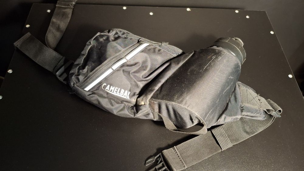 Nerka CamelBak rower dh Flow Belt Black 2,5 I czarny + bidon