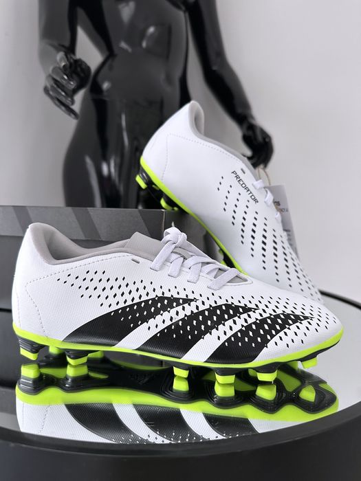 Мощные крутые бутсы  Adidas Predator Accuracy 36/37р