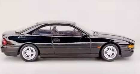 Машинка игрушка модель BMW 850 csi