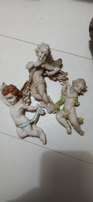 Biblos e Decorações