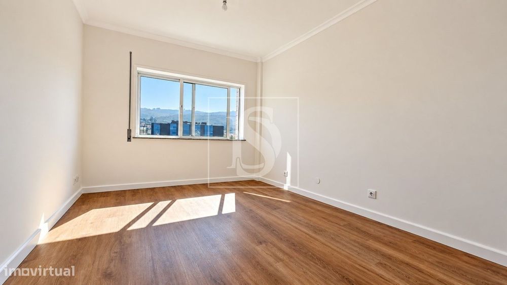 Apartamento T3 Venda em Nogueira, Fraião e Lamaçães,Braga