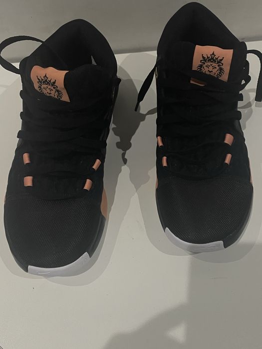 Nike LeBron Witness 8 , кросівки