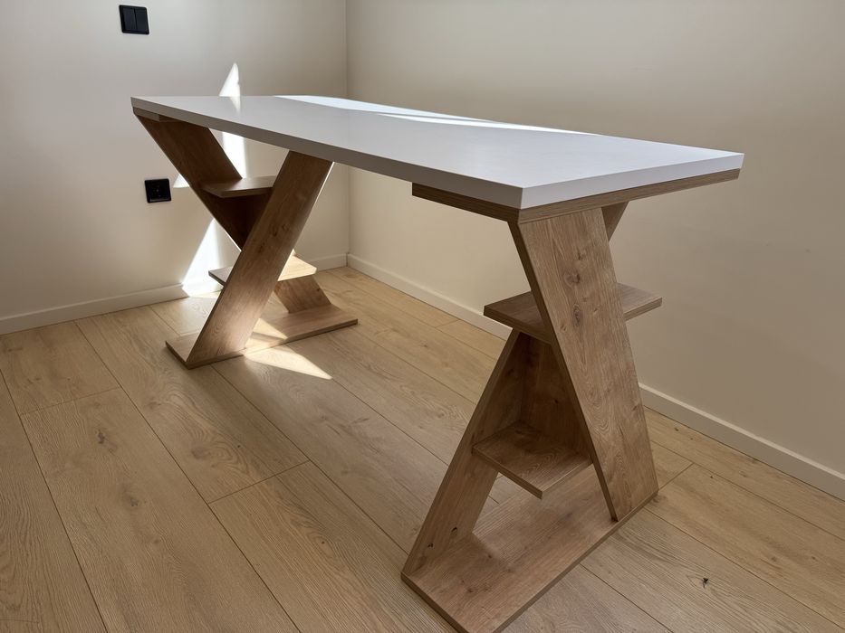 Secretária elegante branca/madeira