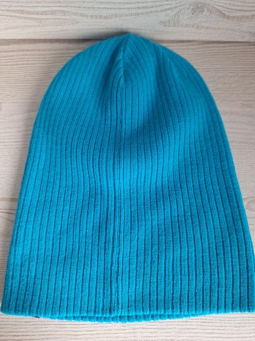 Damska czapka rossignol niebiesko turkusowa jak nowa