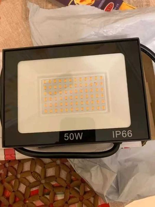 Holofote Projetor LED 50w 12V Iluminação Bateria NOVO