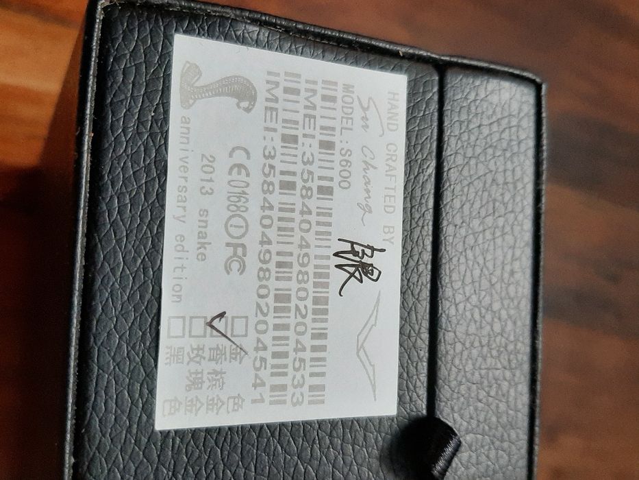 Мобильный телефон VERTU