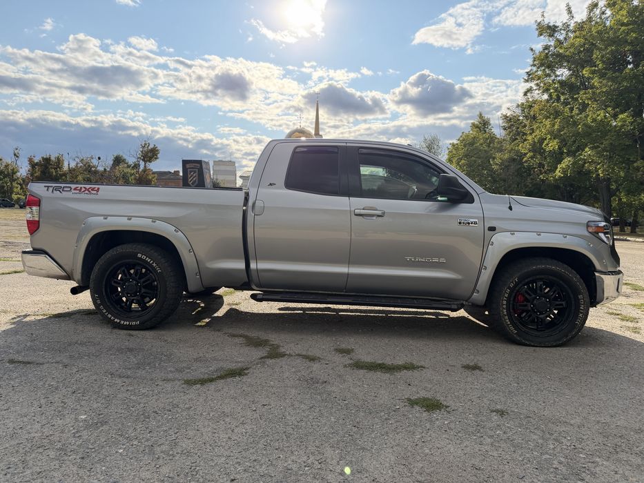 Toyota Tundra 2014
