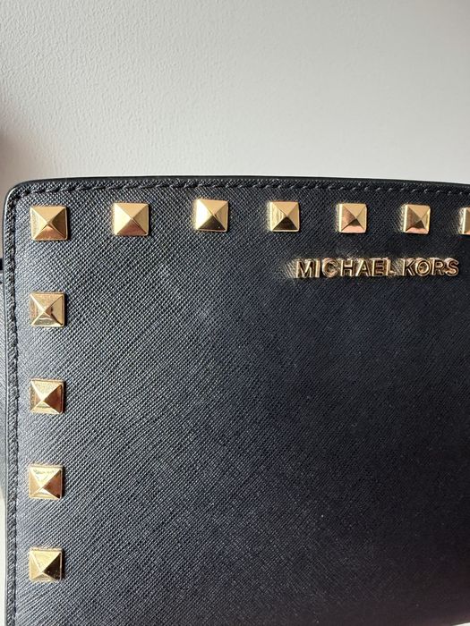 Michael Kors czarna torba selma medium czarna na pasku torebka MK kors