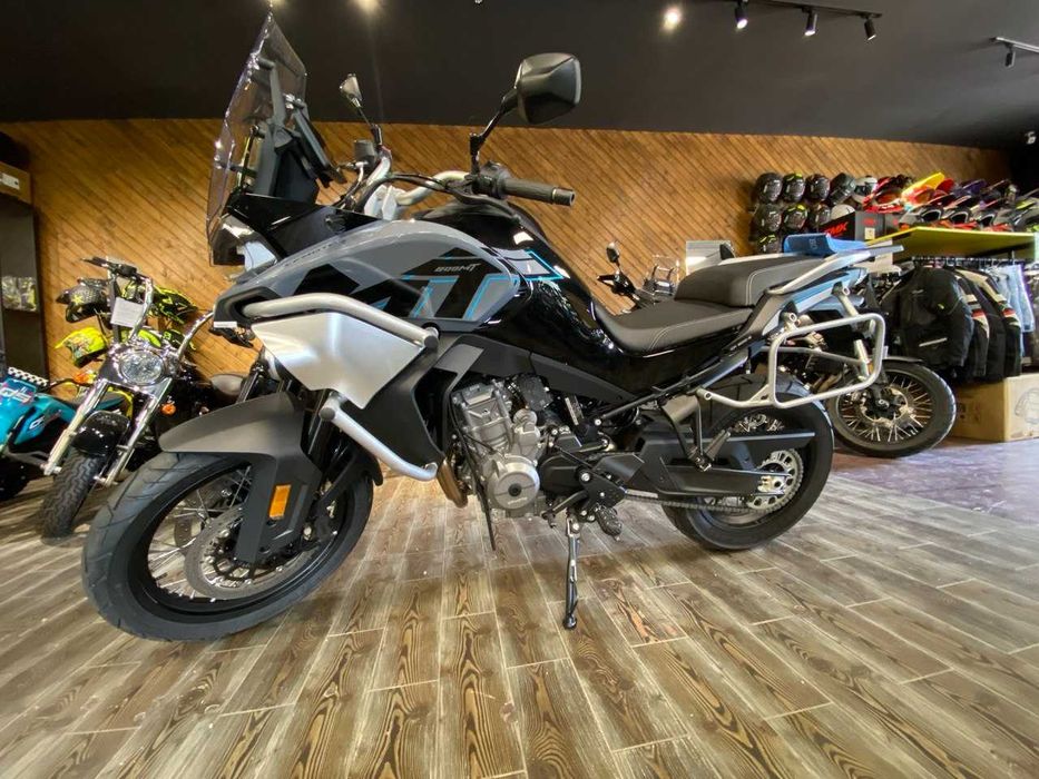 Мотоцикл CFMOTO 800MT Sport