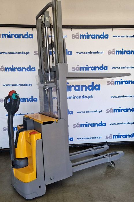 Stacker Elétrico Jungheinrich EJD 120