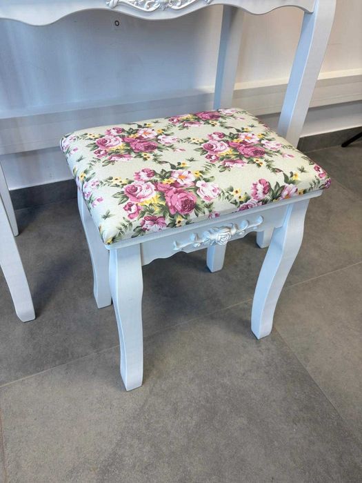 SONGMICS RDT04W Toaletka Z Taboretem Biała