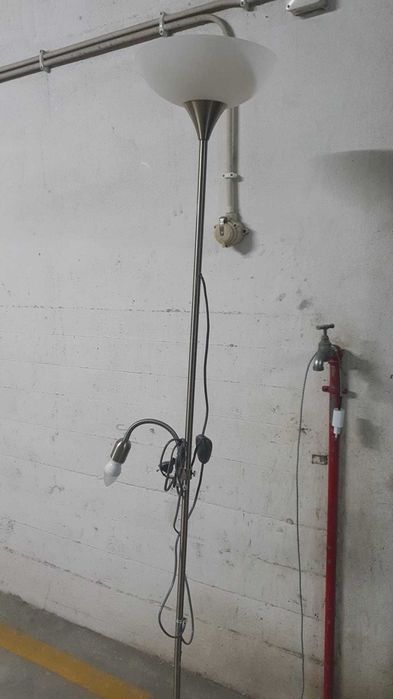 Candeeiro de Pé EGLO Up 2 – Aço, E27, com luz de leitura articulada