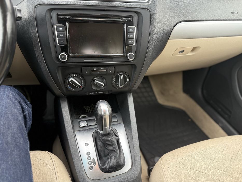 VW JETTA 2014p 1.8 tfsi АВТОМАТ! , Гарний стан!