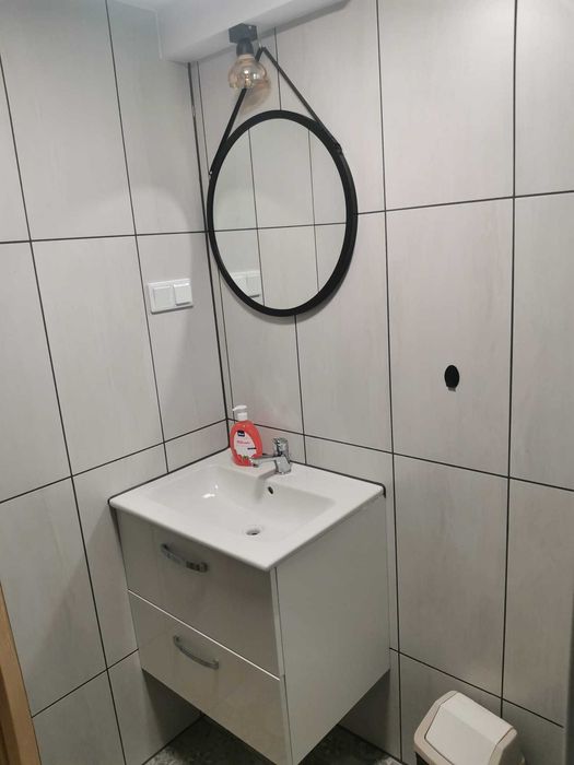 Wolny Pokój Kęty Nocleg Basen Grill jacuzzi sauna łazienka las sad cisza