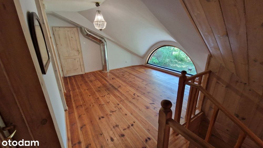 Wyjątkowy drewniany dom pod Warszawą działka 2700m2