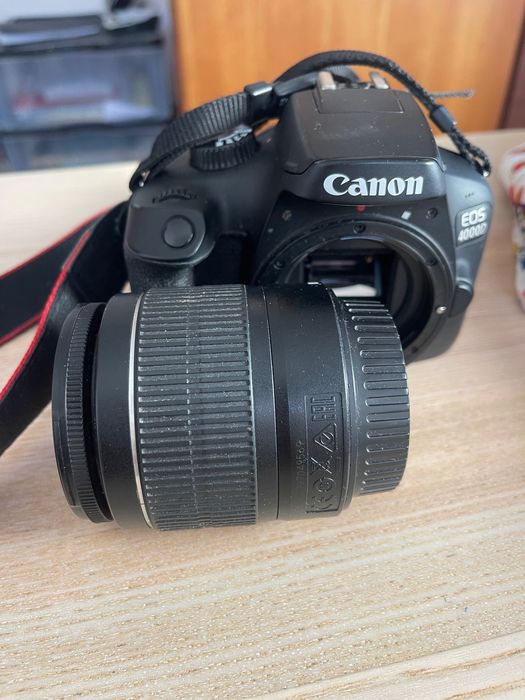 Canon 4000D DSLR + Objetiva + Carregador – Pronta a Usar!