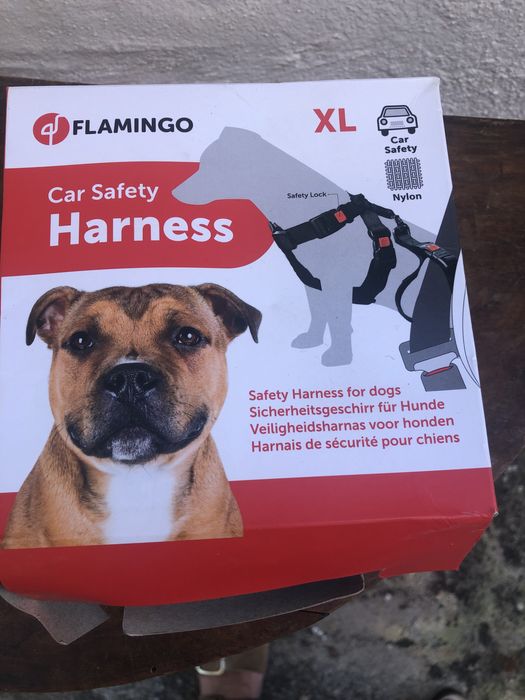 Arnês de cão para carro