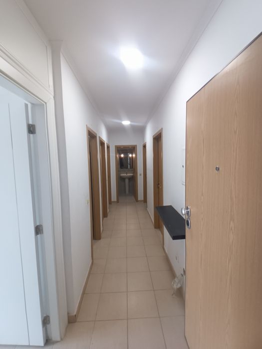 Apartamento T3 central,  Com garagem