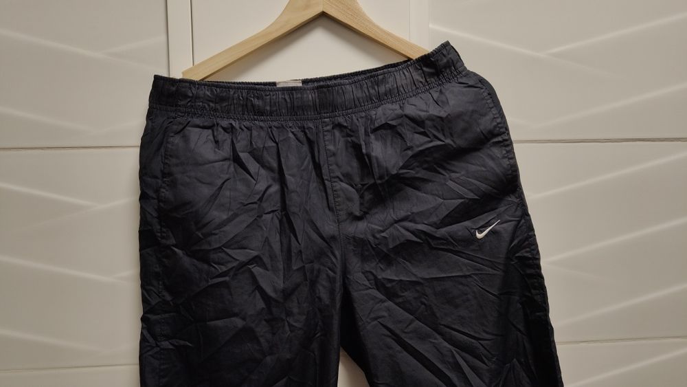 Spodenki Nike r. M granatowe bermudy