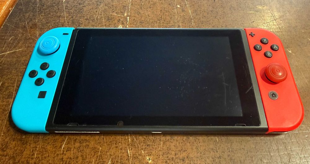Konsola Nintendo Switch v2 HAC-001(-01) + Akcesoria