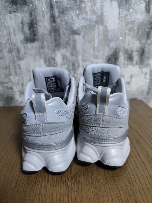 Продам круті кроси