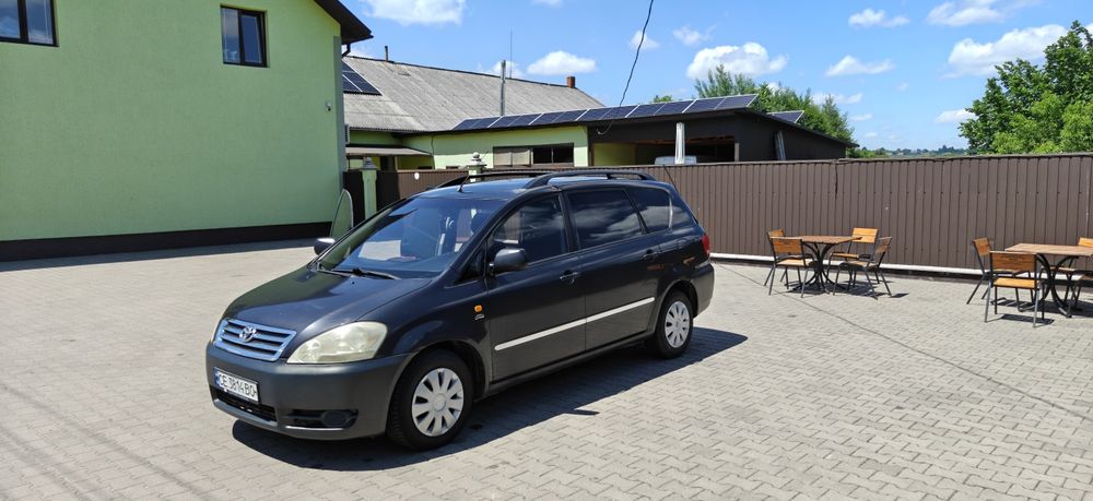 Toyota Avensis Verso