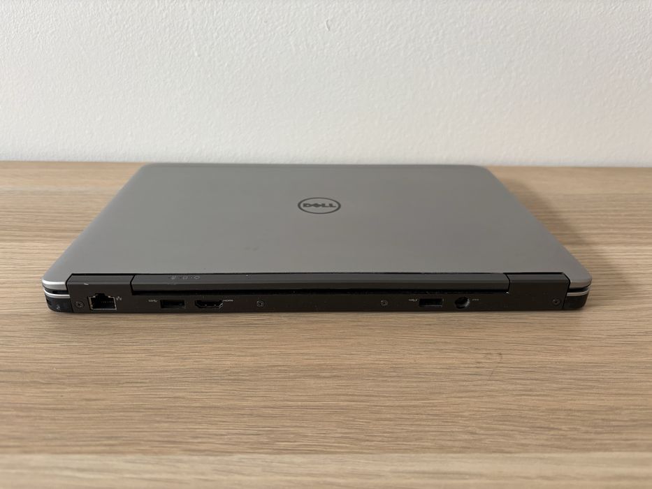 Dell Latitude E7240 i5 4GB SSD Win10 Stacja dokująca