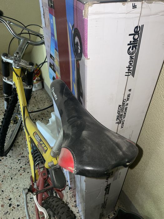 Bicicleta pouco usada