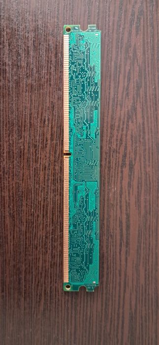 Оперативна пам'ять на 1 гб.Transcend