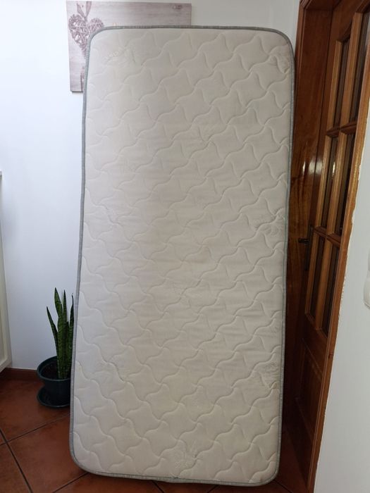 Colchão  195 × 90
