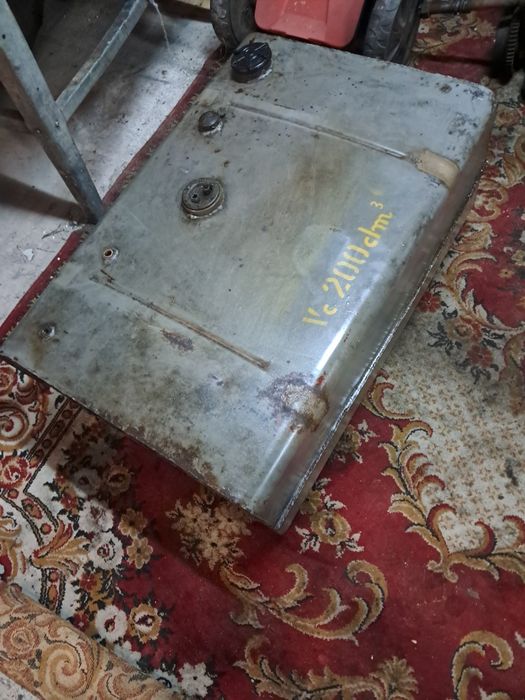 Zbiornik paliwa do agregatu 200l