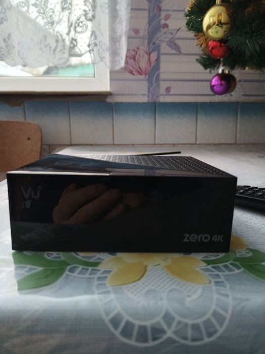 Продам ресівер vu+zero 4k