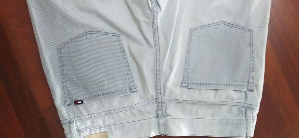 Calças Tommy Hilfiger W31