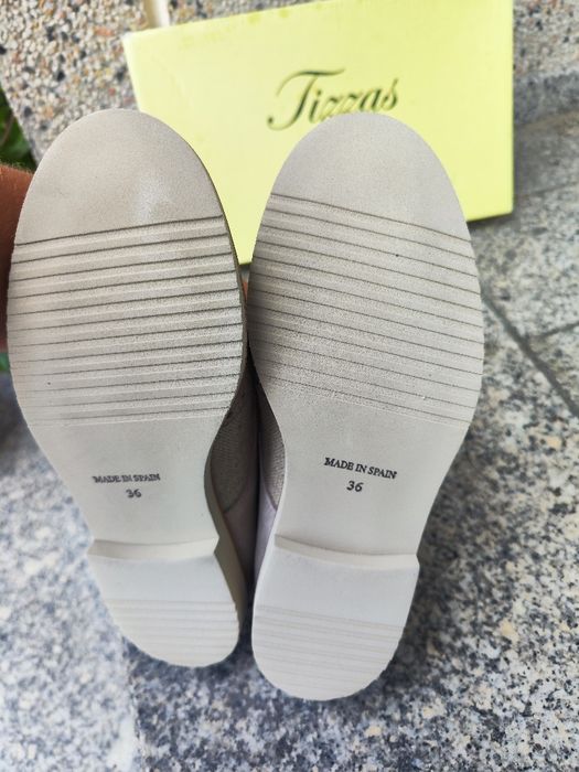 Sapatos criança da marca TIZZAS
