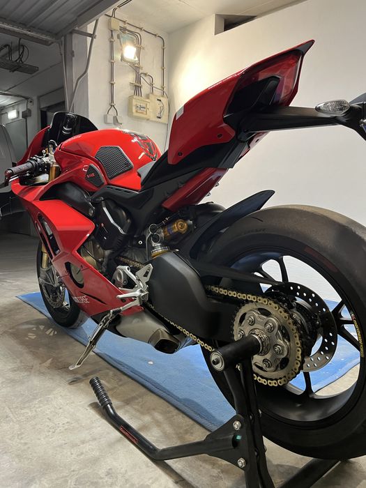 ducati panigale v4s