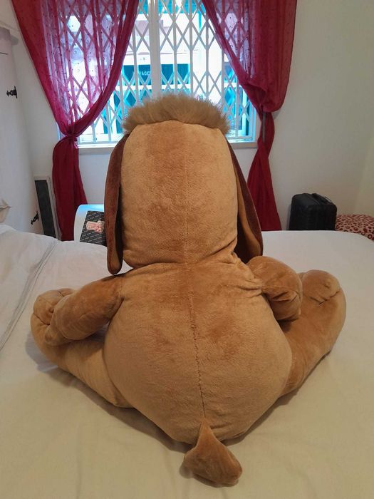 Cão de Peluche Gigante – Muito Macio – Cerca de 80 cm