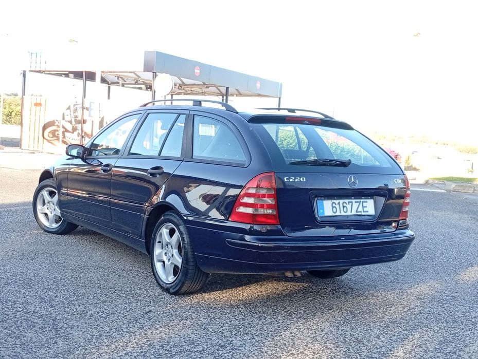 Mercedes-Benz C 220 — fotografia 5