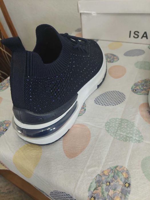 Damskie buty sportowe 40