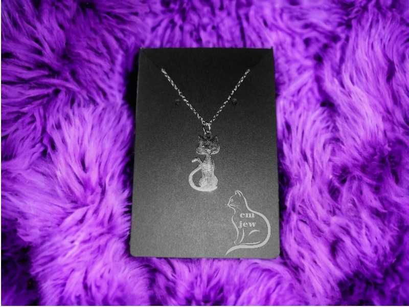 Colar em aço com gato - Novo