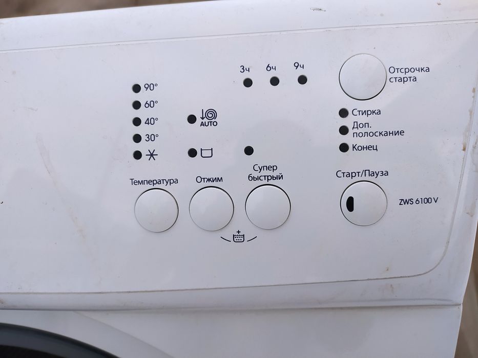 Пральна машинка Zanussi ZWS6100 v на запчастин