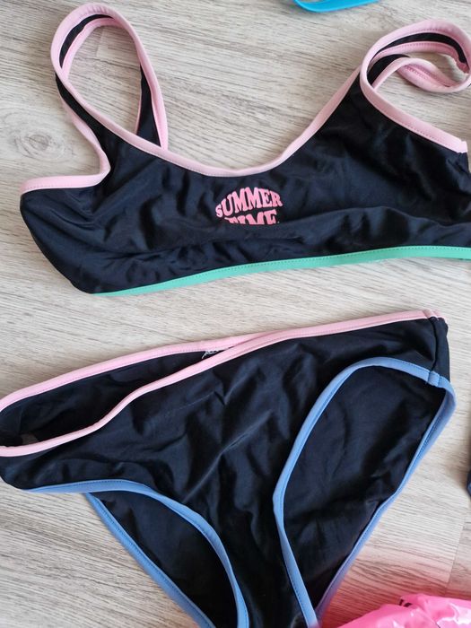 Zestaw basenowy- 2 kostiumy 158-164 ,okulary,piłka