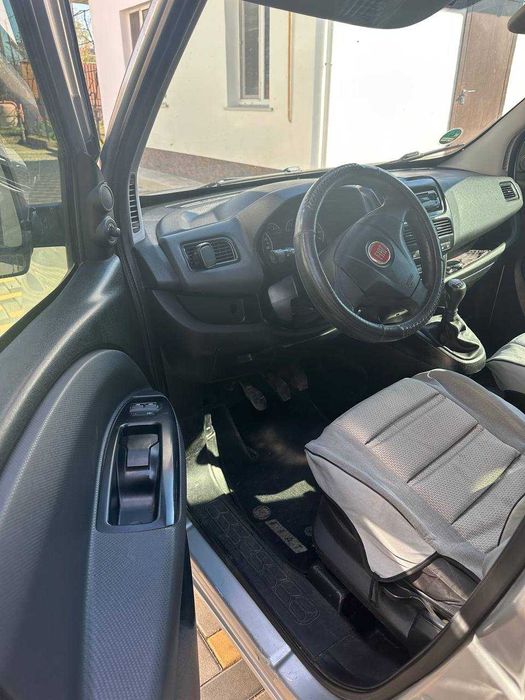 FIAT/Doblo 2012 року