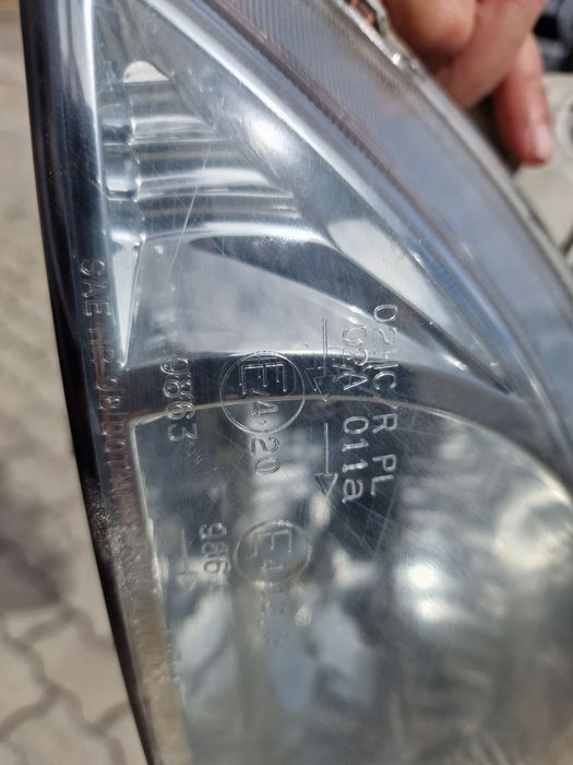 Farol esquerdo Kia Rio