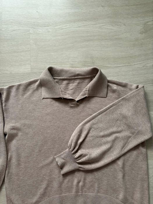 Свитер женский с воротником