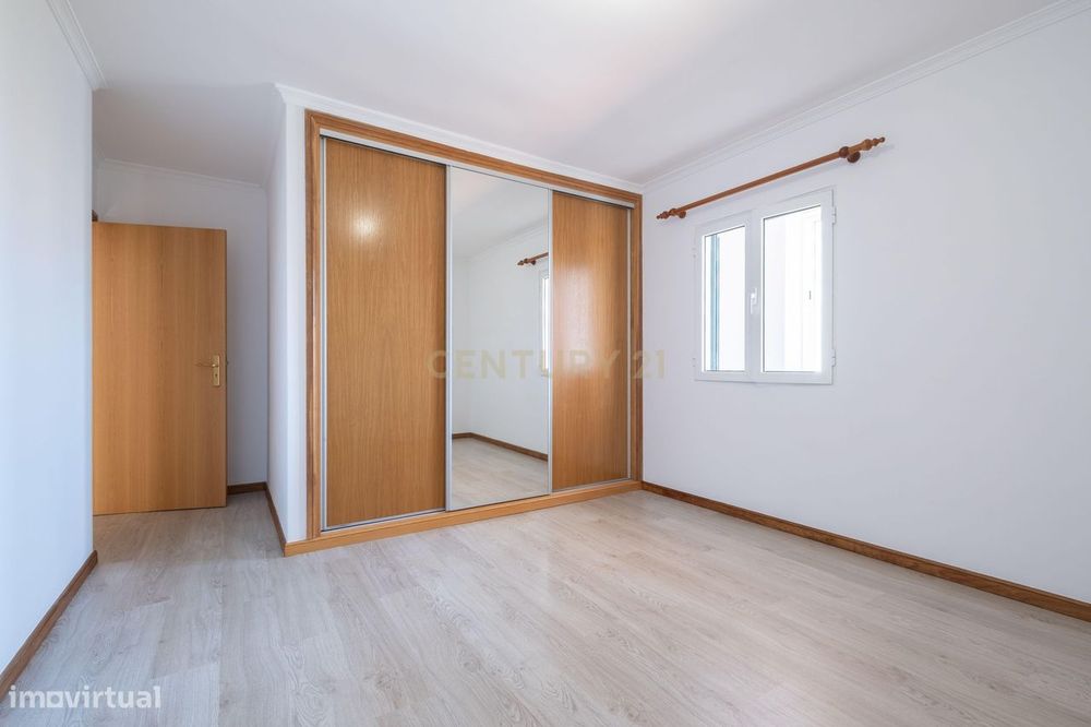 Apartamento T2 para Arrendamento – Centro do Funchal, Ilha da Madeira