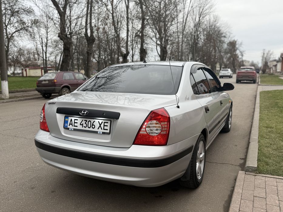 Hyundai Elantra в дуже гарному стані