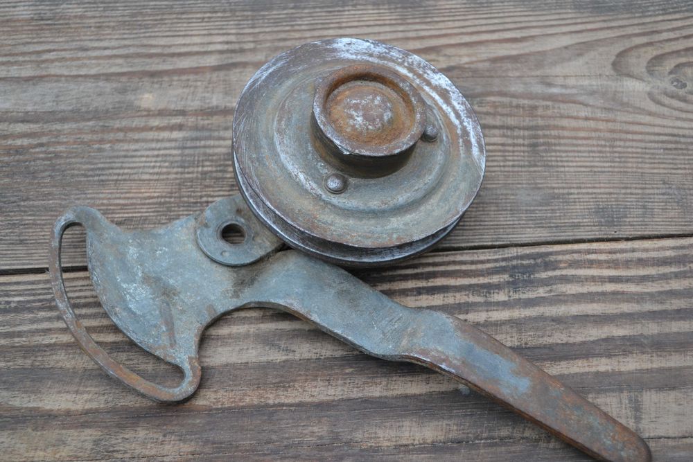 Натяжний ролик для ГАЗ-53,66та їх модифікацій