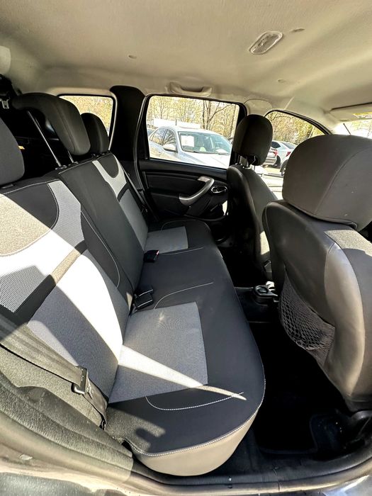 Продам  Dacia Duster 2016 рік можлива розстрочка,кредит,обмін!