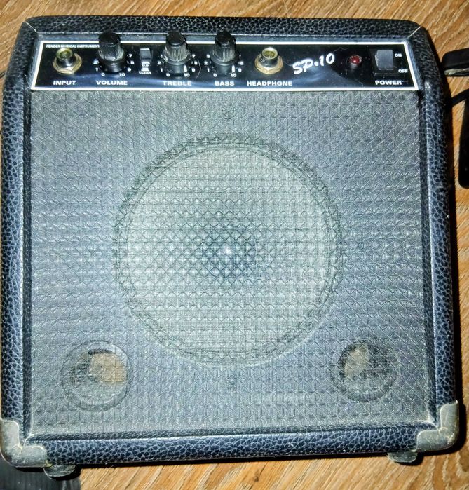 SP 10 wzmaczniacz gitarowy 22w